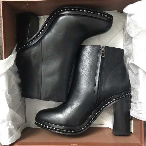 🆕 | Coach Studded Justina Bootie - Picture 4 of 6